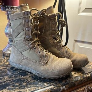 Belleville TR105 Size 5.5R MiniMil Ultra Light Coyote Hot Weather Military Boot